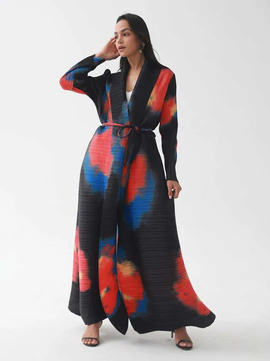 عباية مياكي مطوية عالية الجودة - High quality pleated Miyake abaya