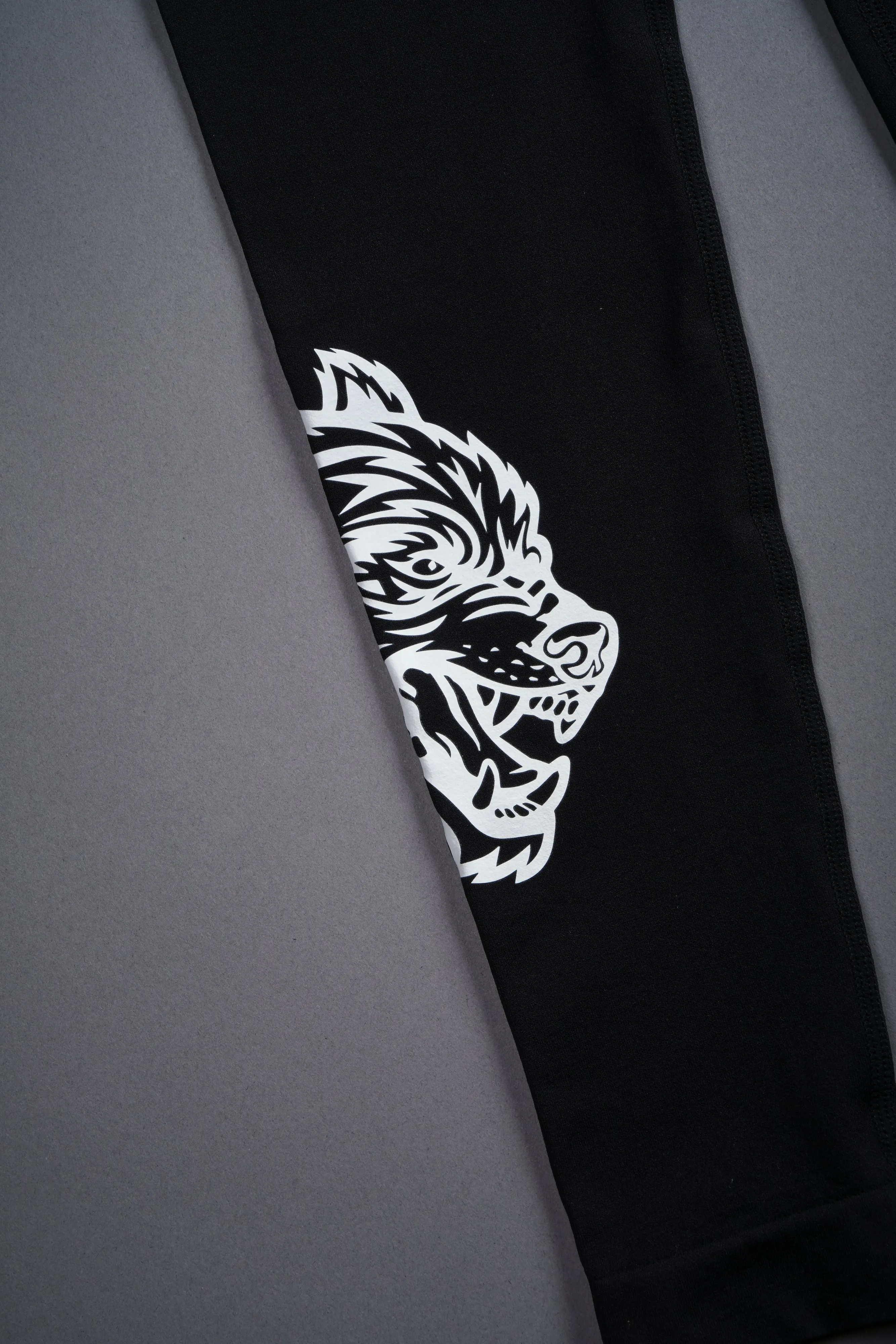 Chopper "Everson Seamless" Scrunch Leggings in Black