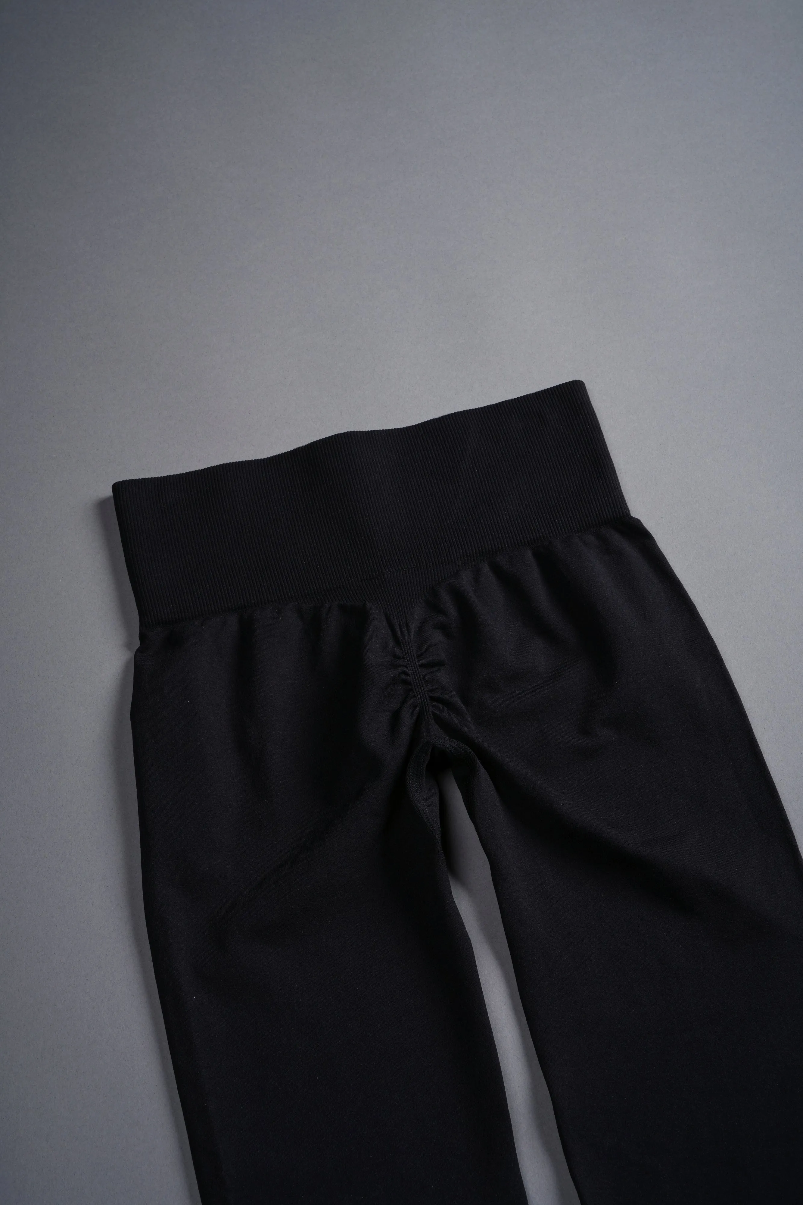 Chopper "Everson Seamless" Scrunch Leggings in Black